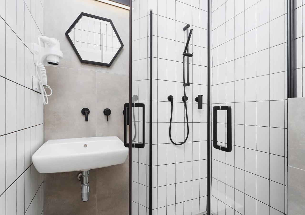 Aaron Aparthotel Краків Екстер'єр фото