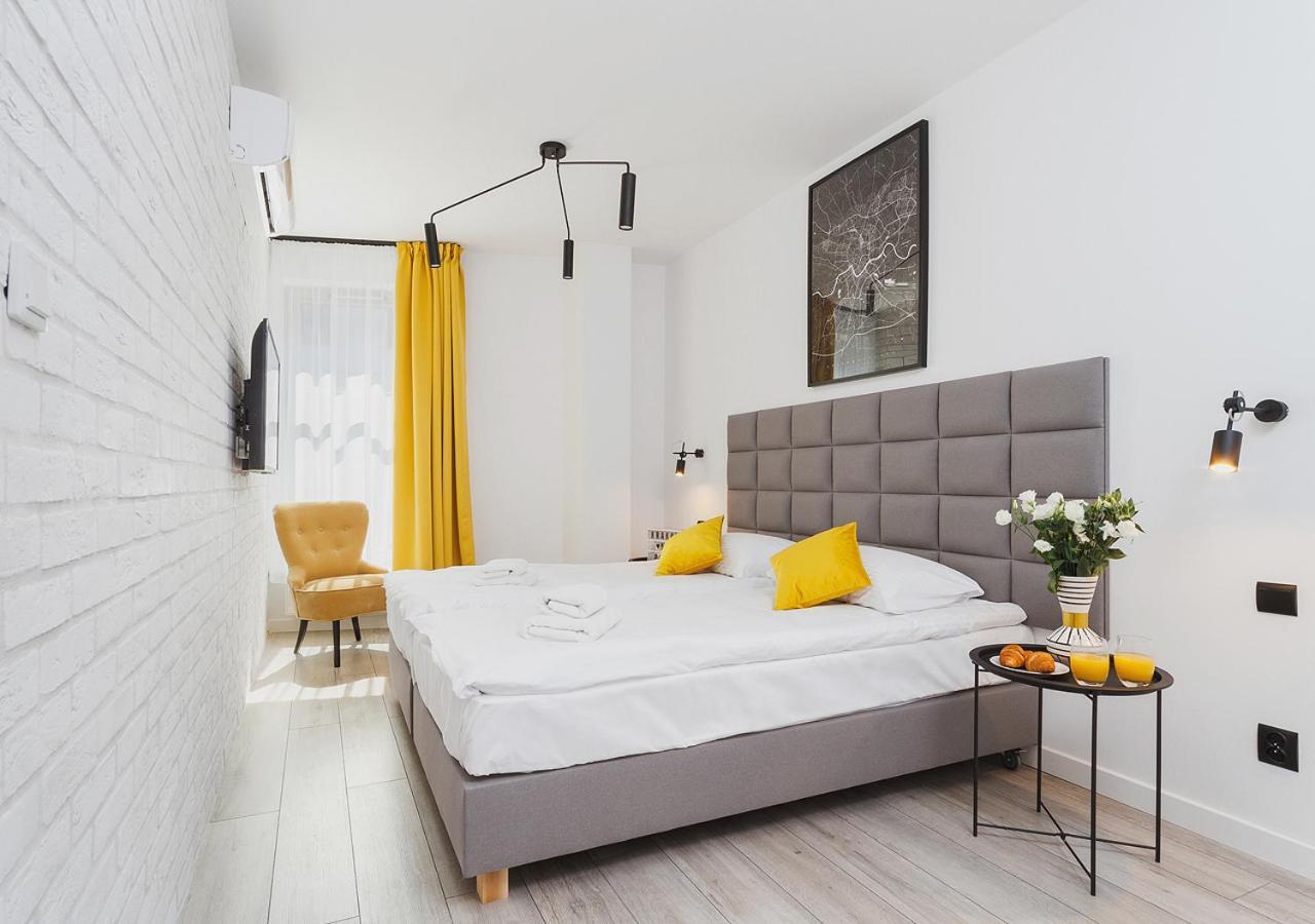 Aaron Aparthotel Краків Екстер'єр фото