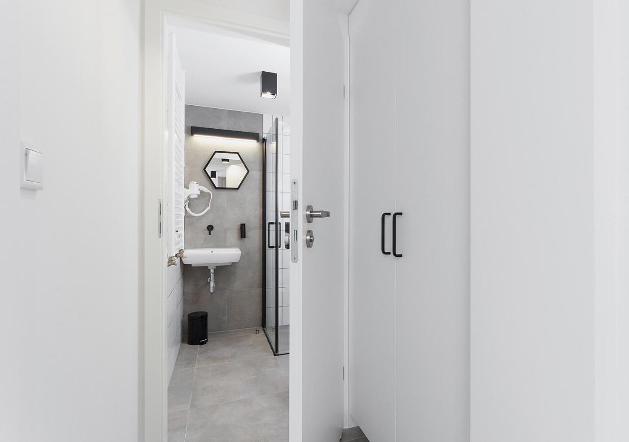 Aaron Aparthotel Краків Екстер'єр фото